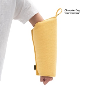 Mangas <span class=keywords><strong>de</strong></span> Protección Profesionales para Entrenamiento Canino y Equipo <span class=keywords><strong>de</strong></span> Protección para <span class=keywords><strong>Cachorros</strong></span> <span class=keywords><strong>Malinois</strong></span> y Pastores Alemanes - Palos para Masticar Modelo XD98 Hecho en China - Product Image 4