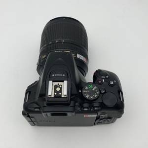 Vente en gros d'appareils photo reflex numériques NikonS <span class=keywords><strong>D5600</strong></span> d'occasion, originaux, avec objectif 18-105 mm VR, kit 24,2 MP, SnapBridge, Bluetooth, écran tactile, qualité supérieure, revente - Product Image 4