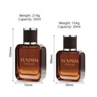 Vente en gros, faible MOQ, flacon de parfum en verre cristal carré de haute qualité, brume fine, couvercle noir, étiquette personnalisée, personnalisable