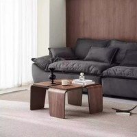 Salon moderne de style médiéval en noyer noir avec table basse haut de gamme