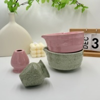 Ensemble de matcha vert en céramique avec support, ensemble de fouet à matcha 2 pièces, coffret cadeau pour les amateurs de matcha, logo personnalisé