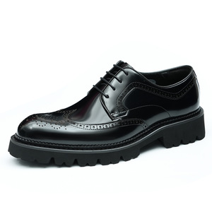 Zapatos de Cuero Patentado Personalizados de Lujo 2025 para Hombre, Zapatos Casuales de Negocios Británicos para Hombre - Product Image 5