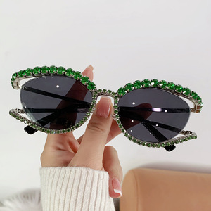 81050 New Style Personality Fashion Brand Cat Eye Colorful Diamond Versatile Women Shades Vintage <b>Sunglasses</b> - Product Image 5