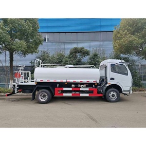 Camión Cisterna de Agua Chengli 4x2 Diésel, Camión Cisterna de Agua de 8 CBM con Motor y Motor Principal Disponible para la Venta - Product Image 3