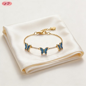 กำไลข้อมือ Hengdian Jewelry ชุบทอง 18K ประดับเพทายรูปผีเสื้อสีน้ำเงิน ปรับขนาดได้ สำหรับผู้หญิง เหมาะสำหรับงานปาร์ตี้ - Product Image 6
