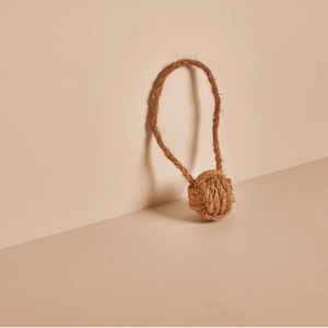 ของเล่นสำหรับสัตว์เลี้ยงเคี้ยวลูกมะพร้าวเคี้ยวแข็งแรงธรรมชาติทำความสะอาดฟันจากเวียดนาม - Product Image 5