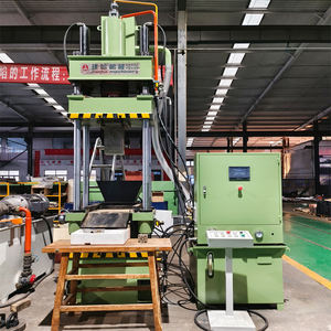 Bloc de terre pour semis spécial pour légumes et fleurs pressé par une <span class=keywords><strong>presse</strong></span> hydraulique de 63 tonnes - Product Image 2