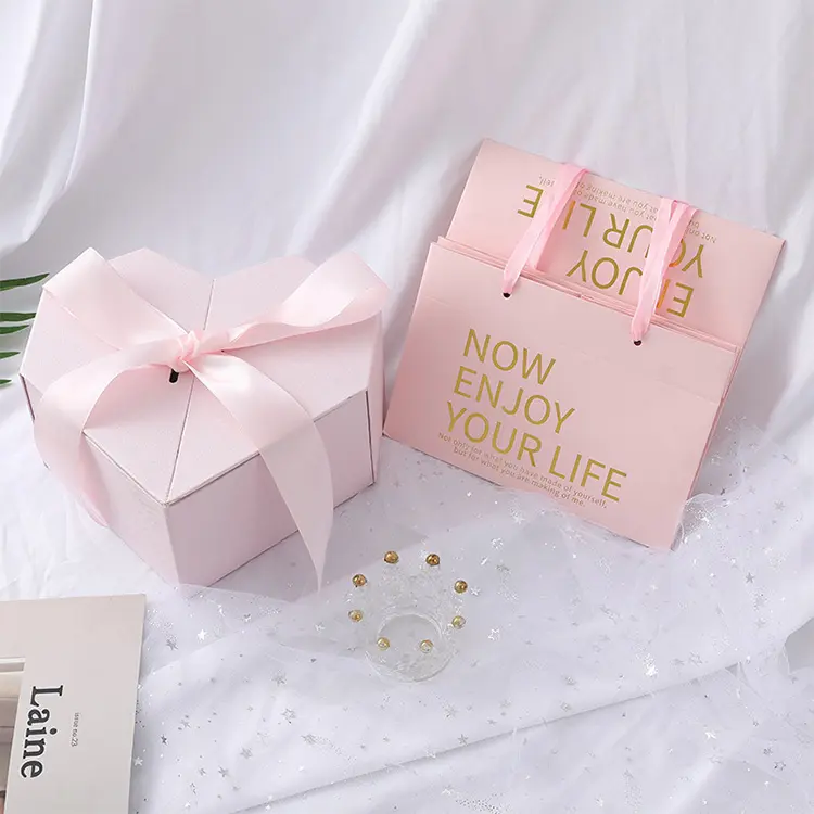 Factory wholesale folding heart shape box packaging Custom printing wedding party Valentine gift storage box