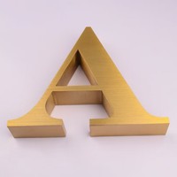 Enseigne extérieure lettres en laiton massif lettres 3d personnalisées logo de réception d'hôtel lettres en laiton véritable brossé