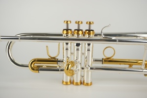 Trompette à trois tons BB, corps en laiton nickelé, instrument à vent bicolore pour débutants et performances professionnelles - Product Image 2