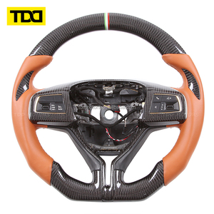Volante de Fibra de Carbono Real TDD Compatible con Maserati Levante Ghibli GT - Product Image 4