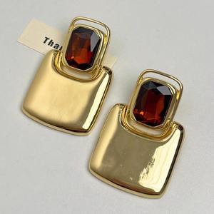 Pendientes de diseñador extra grandes llamativos Pendientes de gota de moda de lujo para mujer - Product Image 3