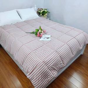 فراش من البوليستر ناعم ومنفوش ومريح ومطبوع لجميع المواسم لغرف النوم للاستخدام المنزلي - Product Image 2