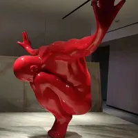 घर सजावट के लिए कला मूर्तिकला शीसे रेशा लाल मैन मूर्तिकला बिक्री