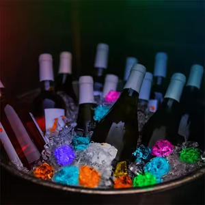 Đa Màu Sắc Không Thấm Nước Cấp Thực Phẩm Chất Liệu Chất Lỏng Cảm Biến Phát Sáng Ánh Sáng up <span class=keywords><strong>Ice</strong></span> <span class=keywords><strong>Cubes</strong></span> Cho Giáng Sinh Năm Mới Bầu Không Khí Đạo Cụ - Product Image 6