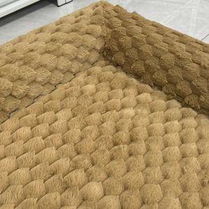 Canapé pour chien en velours de maïs de luxe sur mesure, lit pour animaux de compagnie doux et confortable conçu pour les grands chiens - Product Image 5