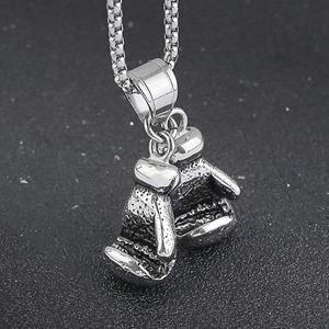 Collier de luxe mini gants de boxe pour hommes et femmes, cool, style hip-hop, en acier titane, longue chaîne, bijoux de sport et fitness - Product Image 2