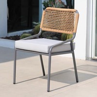 Ensemble de sièges de patio extérieur moderne en aluminium tressé, table et chaises, finition imperméable durable, garantie de 3 ans pour les hôtels