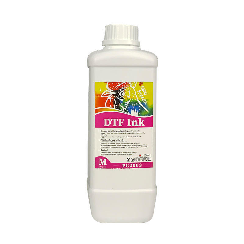 สีม่วงแดง