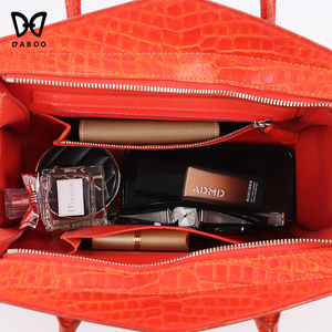 Gran Capacidad Bolso Cuero Caimán Real Lujo Dama Doble Asa Banquete Noche Fábrica Mayorista - Product Image 3