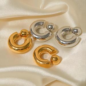 <span class=keywords><strong>Orecchini</strong></span> a Cerchio Spessi e Audaci da Donna, Placcati Oro in Acciaio Inossidabile, a Forma di C con Sfera, Inossidabili, Lucidi, Gioielli di Tendenza - Product Image 6