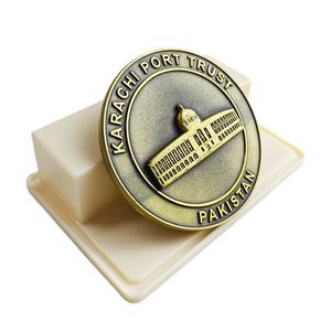 Moneda Conmemorativa Personalizada de Bronce Antiguo 3D de Doble Cara, Proceso de Fundición a Presión, Acabado Chapado en Oro, Accesorio de Cordón/Cinta, Logotipo Personalizado - Product Image 6