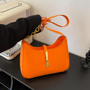 Sac à bandoulière en cuir noir 2026 avec chaîne dorée et fermeture éclair – Sac à main élégant pour femme, idéal pour le travail, les soirées et l'usage quotidien - Product Image 4