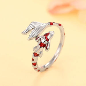 Anillo de Pez Koi, Chapado en Oro Blanco, Diseño Esmaltado, Joyería Moderna y Bonita, Unisex, para Uso Diario, Accesorio de Regalo - Product Image 4