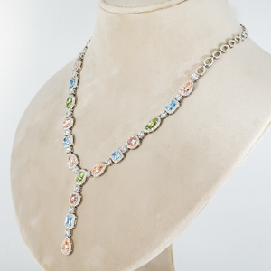 Collier à pendentif en or blanc 18 carats avec diamants multicolores fantaisie, best-seller, pour des bijoux élégants et raffinés, disponible à un prix avantageux - Product Image 4