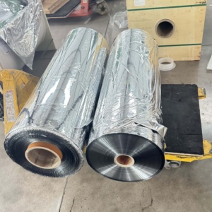 Özel Hafif Gümüş Parlak Alüminyum Film Rulosu Sıkıştırılabilir Laminasyon Malzemesi Ambalaj Su Geçirmez Isıya Dayanıklı 15-100um Baskı - Product Image 1