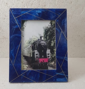 Cadre photo flottant en incrustation de laiton antique taille 4x6 en résine vert foncé décoratif mural cadre photo vintage - Product Image 6