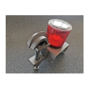 Feu de signalisation LED rouge à énergie solaire 170x160x90mm pour la construction de câbles électriques - Product Image 3