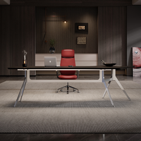 Chaise de bureau de direction combinée, style italien moderne et simple en acier inoxydable, design carré de luxe léger avec chargement sans fil