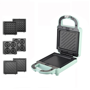 Machine à sandwichs, gaufres et beignets électrique automatique 3-en-1 avec <span class=keywords><strong>plaques</strong></span> interchangeables en plastique pour la maison - Product Image 4