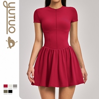Robe de tennis 2-en-1 personnalisée avec logo pour femme, idéale pour la gym, le pickleball, le yoga, avec demi-fermeture éclair, manches courtes, jupes-culottes anti-frottement et poche intégrée