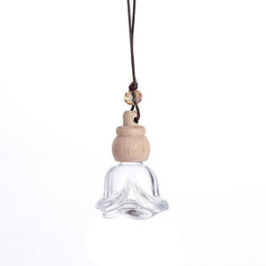 Bouteille diffuseur d'arômes pour voiture suspendue en forme de rose, 6 ml, colorée, vide, avec bouchon en bois - Product Image 2