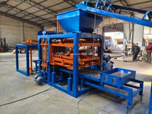 小規模産業工場で大量の利益を得るQtj4-18全自動舗装ブロック製造機械、セメント高生産性 - Product Image 5