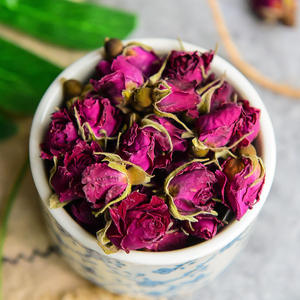 Pétalos de <span class=keywords><strong>Rosa</strong></span> <span class=keywords><strong>Roja</strong></span> Orgánicos Premium de Grado Culinario, Pétalos de <span class=keywords><strong>Rosa</strong></span> Secos en Hojas Sueltas, Té Floral para el Cuidado de la Piel, <span class=keywords><strong>Rosa</strong></span> Aromática 100% <span class=keywords><strong>Natural</strong></span> - Product Image 2