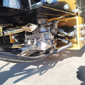 Fabriekslevering Handige Bediening Kleine Asfalt Bestrating Machine Mini Asfalt <span class=keywords><strong>Finisher</strong></span> 25Cm-1Meter Asfalt Bestrating - Product Image 6