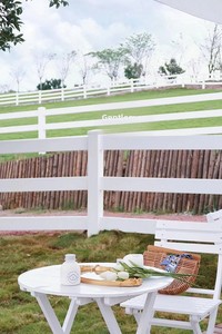 Valla de <span class=keywords><strong>PVC</strong></span> de 3 rieles para caballos con puerta de seguridad - Cercado duradero resistente a los rayos UV para ranchos de caballos - Product Image 5