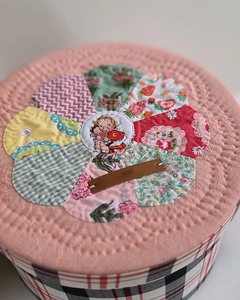 Scatole <span class=keywords><strong>Sorpresa</strong></span> Personalizzate per Bambini, Scatole Misteriose, Scatole Portaoggetti per Cucito, Piccole Scatole Portamatite Cartoon, Scatole Rotonde per Ricordi del Bambino, Confezioni in Tessuto per Regali - Product Image 3