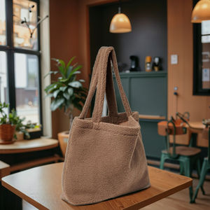 Elegante Sherpa Mom Tote Bag Bolso de compras de peluche de moda para compras con estilo - Product Image 3