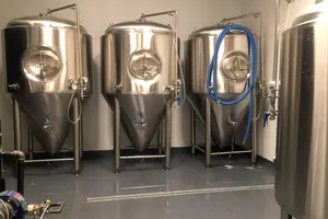 Machine à café froid commerciale 500L en SUS304, système de brassage de café froid avec chemises de refroidissement et agitateur, 5000L 7000L Tout-en-un - Product Image 5