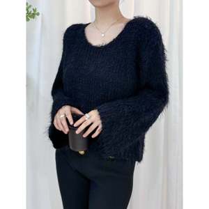 Pull col rond uni gris foncé pour femmes - Product Image 2