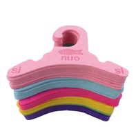 Cintre à vêtements pour animaux de compagnie à prix avantageux, cintre pour chien, petit cintre, couleur macaron, cintre pour chat, cintre pour Teddy, support pour vêtements de magasin d'animaux