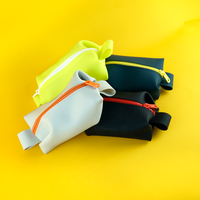 Nouveauté : Trousse de maquillage en silicone grande taille pour femme, résistante à l'eau, avec poignée souple, motif bonbon, pochette de voyage pour cosmétiques avec fermeture éclair