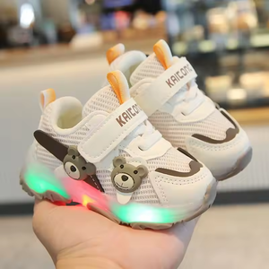 Zapatos Deportivos para Bebés 2025, Estilo Moderno con Luces LED, Cómodos, Transpirables y Casuales para Correr - Product Image 2