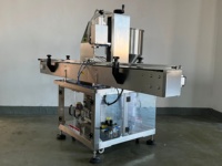 Machine de remplissage automatique de bouteilles pour boissons liquides, jus, eau, à tête unique, pour le remplissage, le bouchage et l'étiquetage des bouteilles en plastique