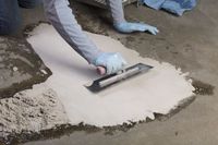 Poudre de ciment à base de silicate pour la réparation des sols, le nivellement des surfaces, la construction de pierres artificielles, résistant aux produits chimiques industriels