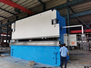 <span class=keywords><strong>CNC</strong></span> Heavy Duty 1000 tấn Báo Chí phanh tự động cho 16 Mét 8000 mét nhôm tấm kim loại với động cơ mang bơm thành phần cốt lõi - Product Image 6